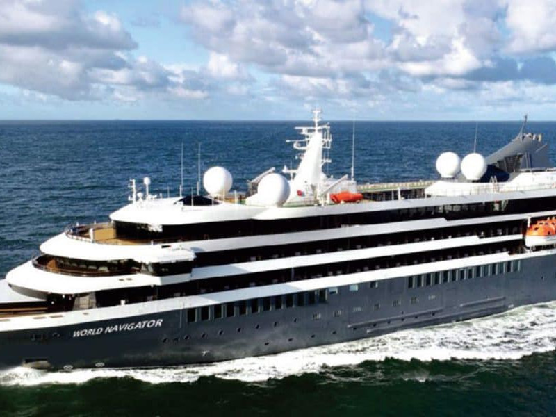 El Puerto de Motril recibe el mismo día tres cruceros "boutique"