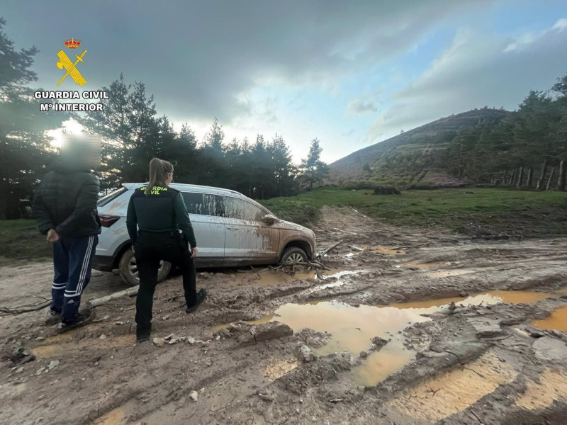Está circulando por la sierra de La Rioja y no se imagina el lío que encuentra