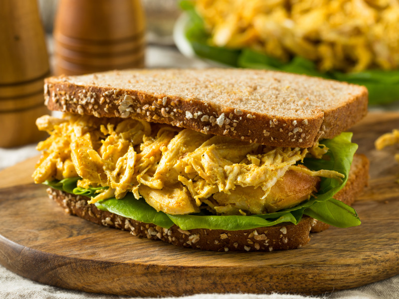 Un ejemplo de cómo se puede presentar el 'Coronation Chicken'.