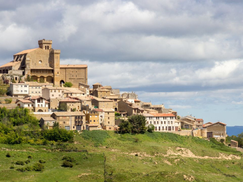 Villa medieval de Navarra, Ujué