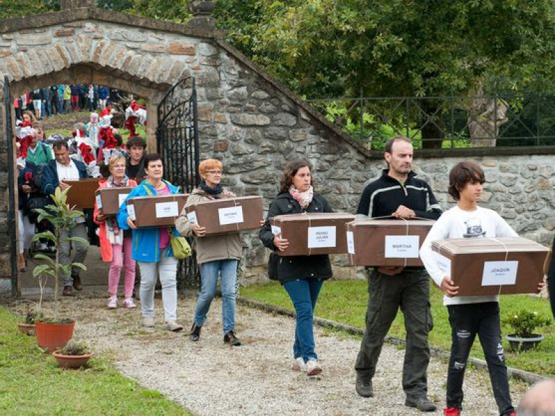 Homenaje a la familia Goñi Sagardía en Gaztelu
