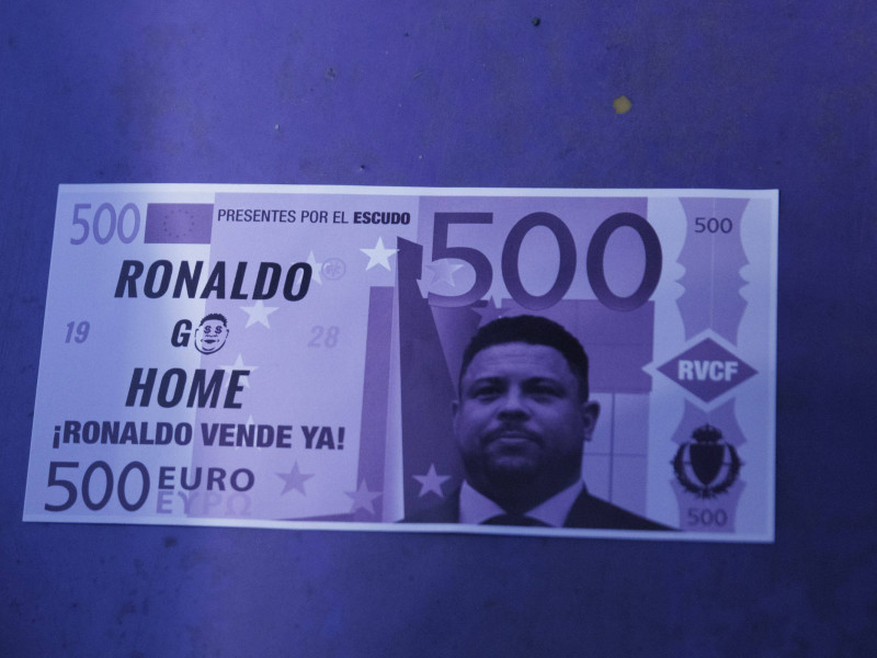 Billetes de 500 euros con la imagen de Ronaldo