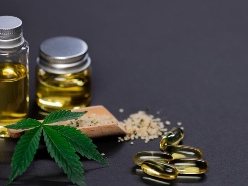 Pastillas y aceites hechos con compuestos del cannabis