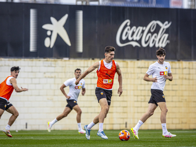 Pepelu podría repetir ante la duda de Enzo