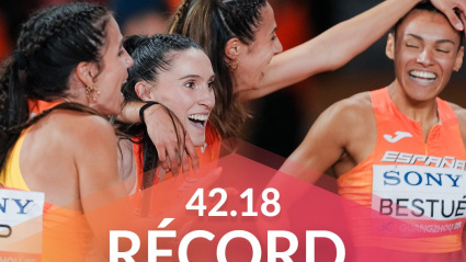 Esperanza Cladera y el equipo del 4x100