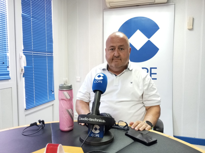 César Martínez, en los estudios de COPE Cartagena