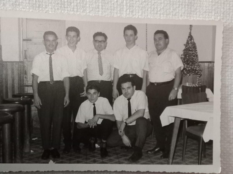 Foto de juventud de Mario