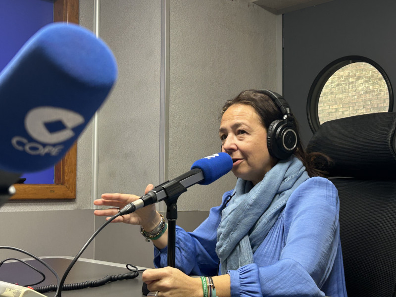 Paloma Saborido en los estudios de COPE Málaga