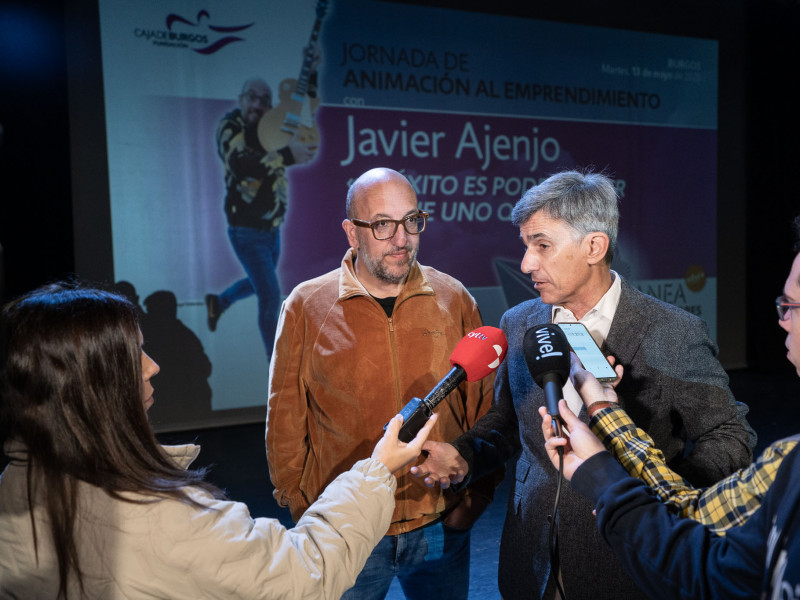El fundador del festival Sonorama Ribera comparte su historia con alumnos del programa educativo Planea Emprendedores