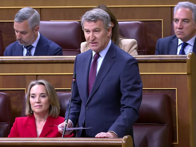 Rifirrafe entre Feijóo y Sánchez a cuenta de los whatsapps con Ábalos