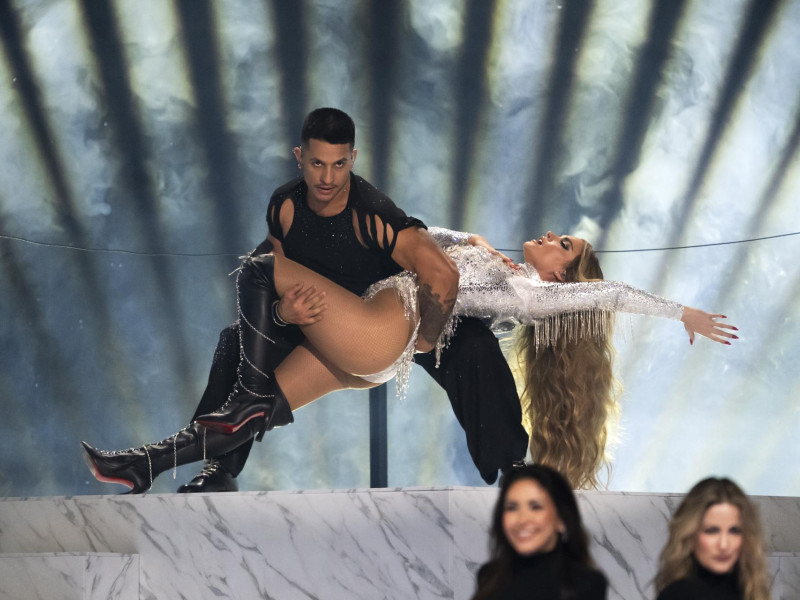 La artista Melody durante la segunda semifinal de Eurovisión