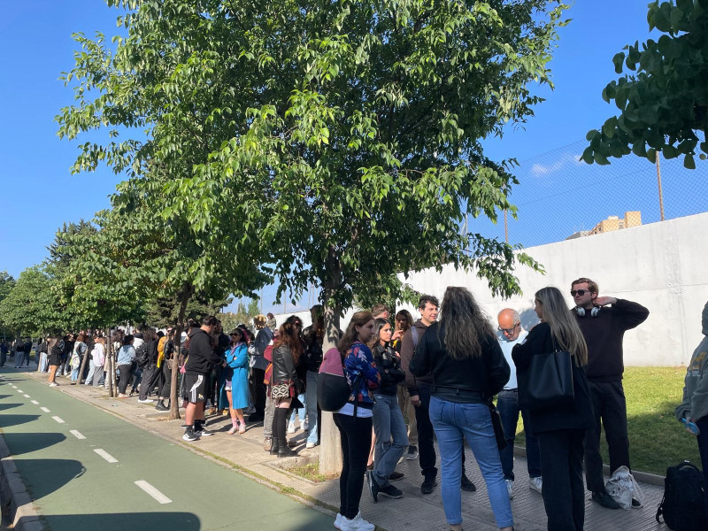Largas filas para participar en el casting de OT en Zaragoza