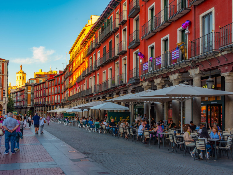 Vista del atardecer en la Plaza Mayor de Valladolid