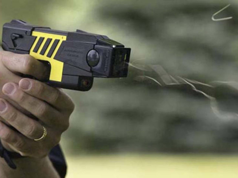 Un Taser como los que usa Policía Nacional