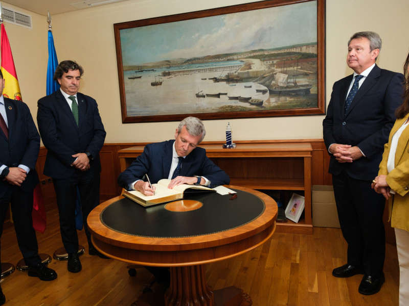 Alfonso Rueda en el Puerto de A Coruña