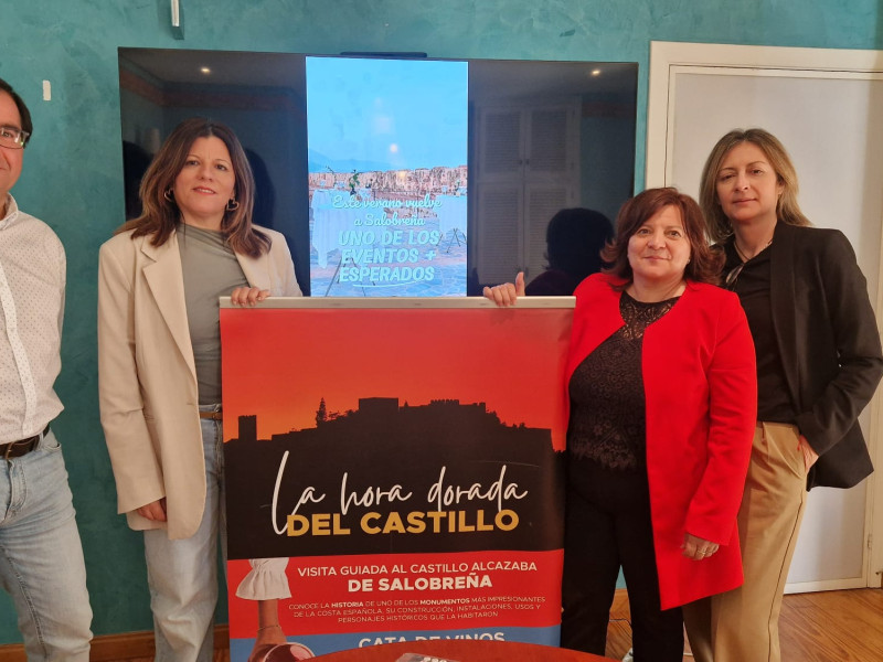 Presentación de la "hora dorada del castillo" 2025