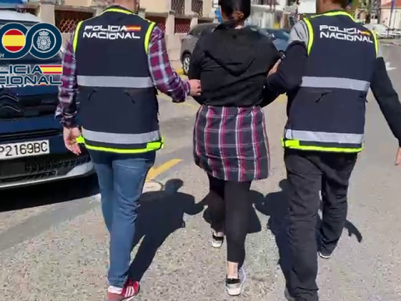 La detenida formaba parte de la pareja que seleccionaba a víctimas mayores para sustraerles la cartera