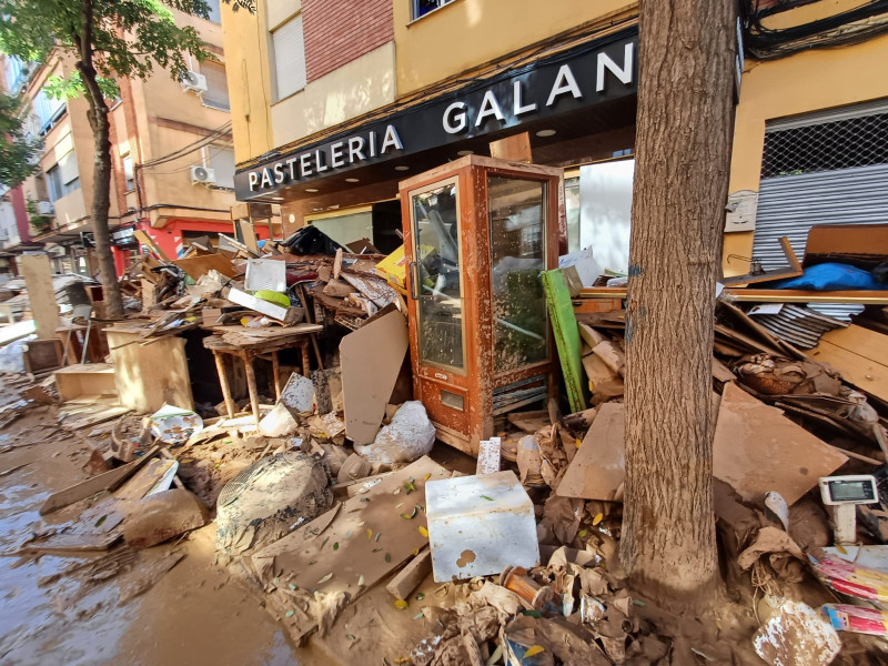 El horno Galán reabre sus puertas tras siete meses de la Dana