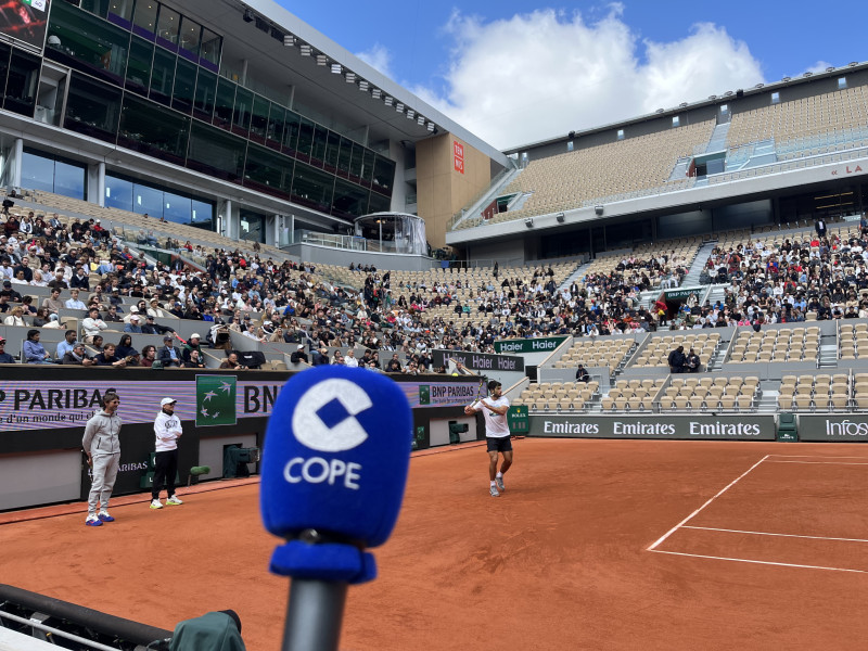 Carlos Alcaraz ya conoce su camino en Roland Garros, donde defiende corona.