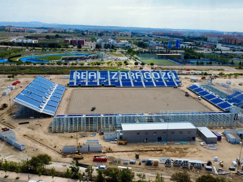 Imagen panorámica del estadio modular del Parking Norte.