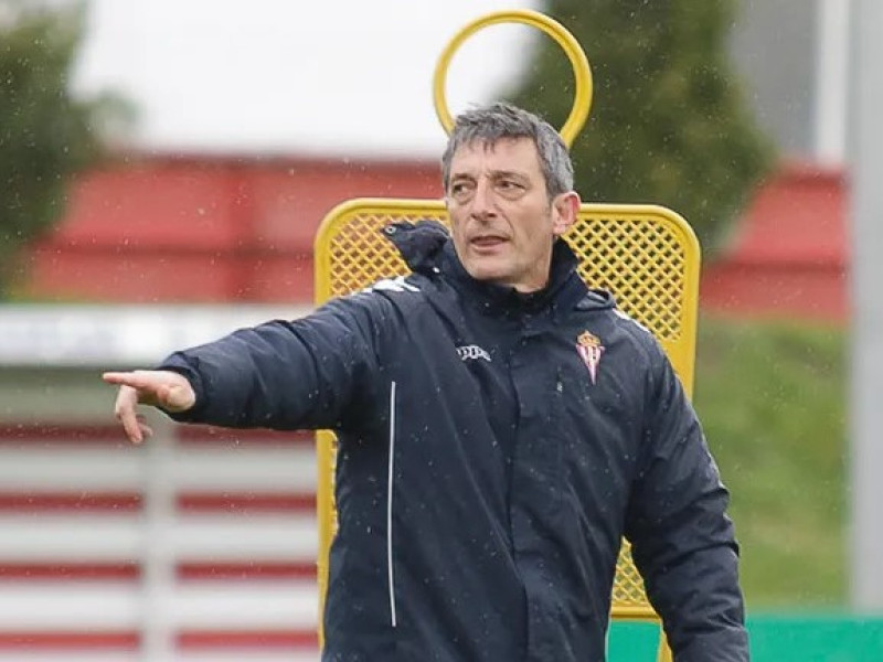 Iñaki Tejada durante su época en el Sporting