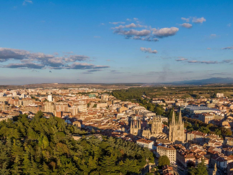 Burgos capital desde el aire.