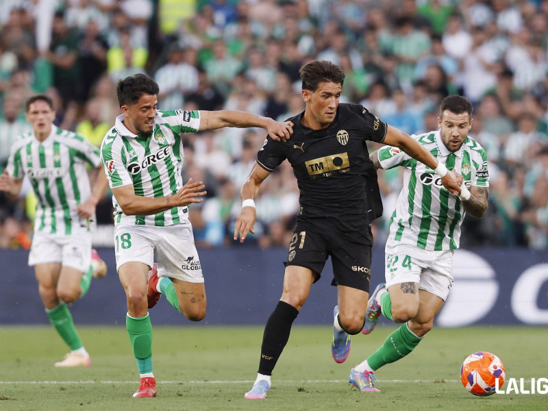 Jesús Vázquez, titular en el Villamarín