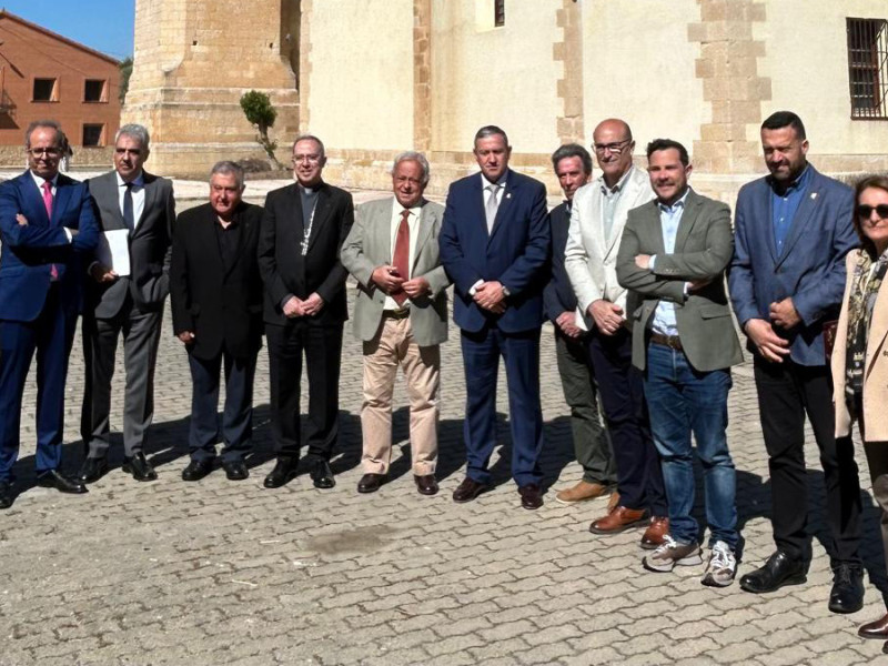 Todos los agentes implicados en la restauración de la iglesia de Molacillos