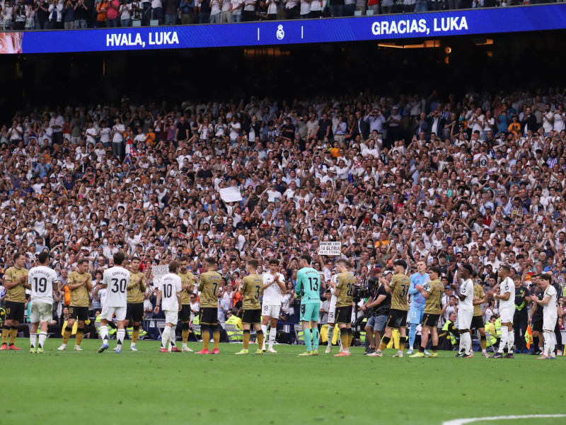 Pasillo homenaje a Luka Modric