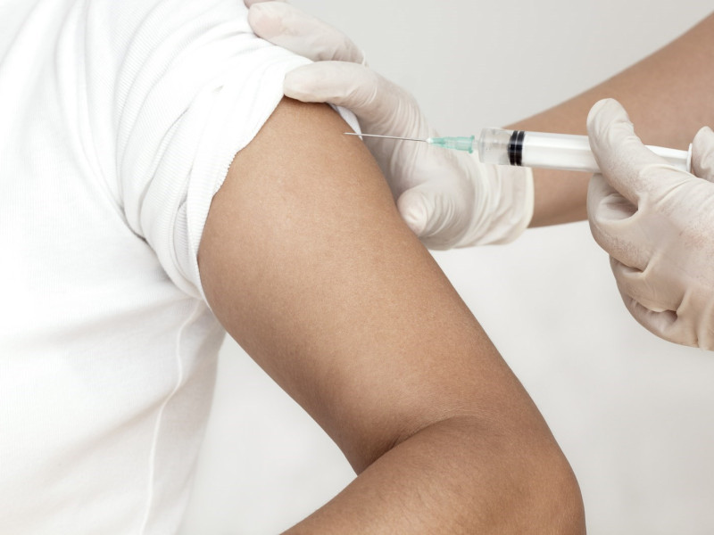 Galicia amplía hasta los 21 años la vacuna contra el papiloma humano en hombres