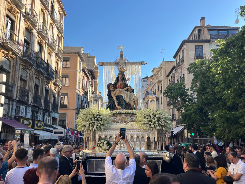 Santa María de la Alhambra en Plaza Nueva