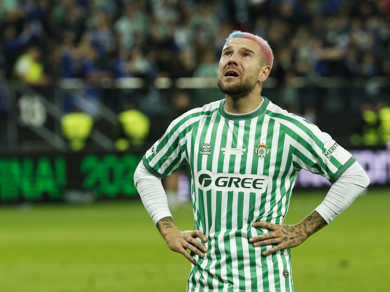 Ruibal, llorando tras la derrota del Betis ante el Chelsea