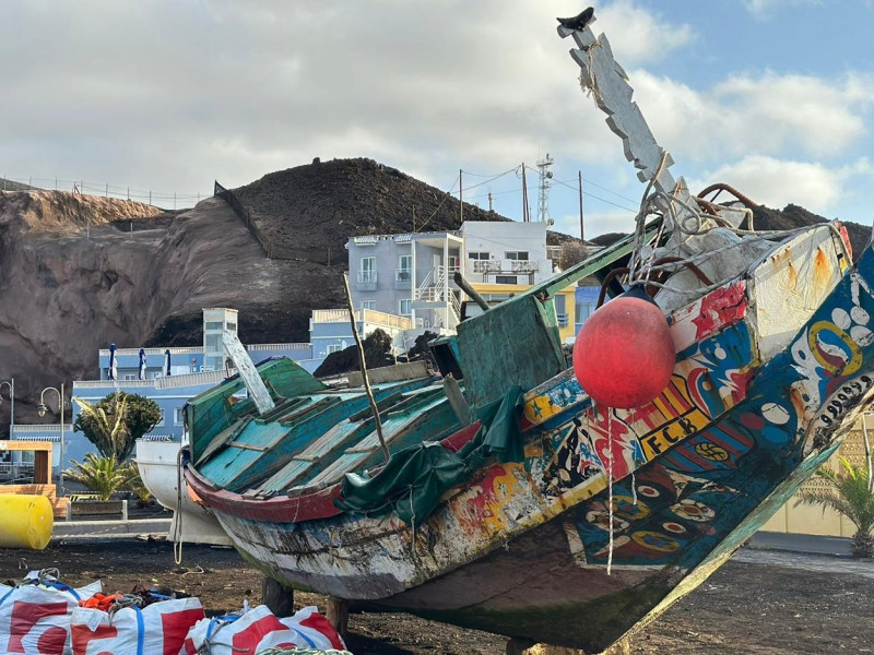 Cayuco varado en El Hierro