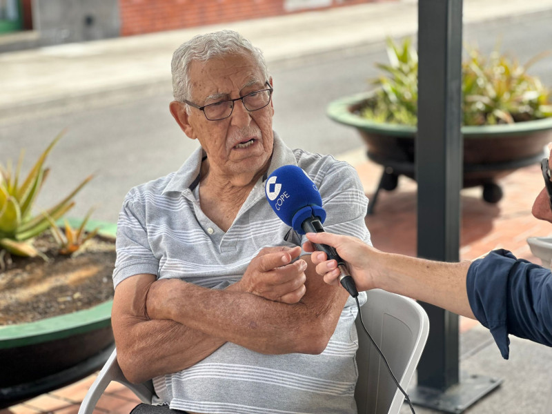 Uno de los vecinos con los que hemos hablado en La Restinga