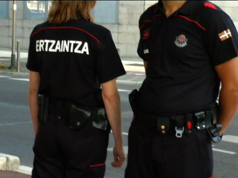 Agentes de la Ertzaintza