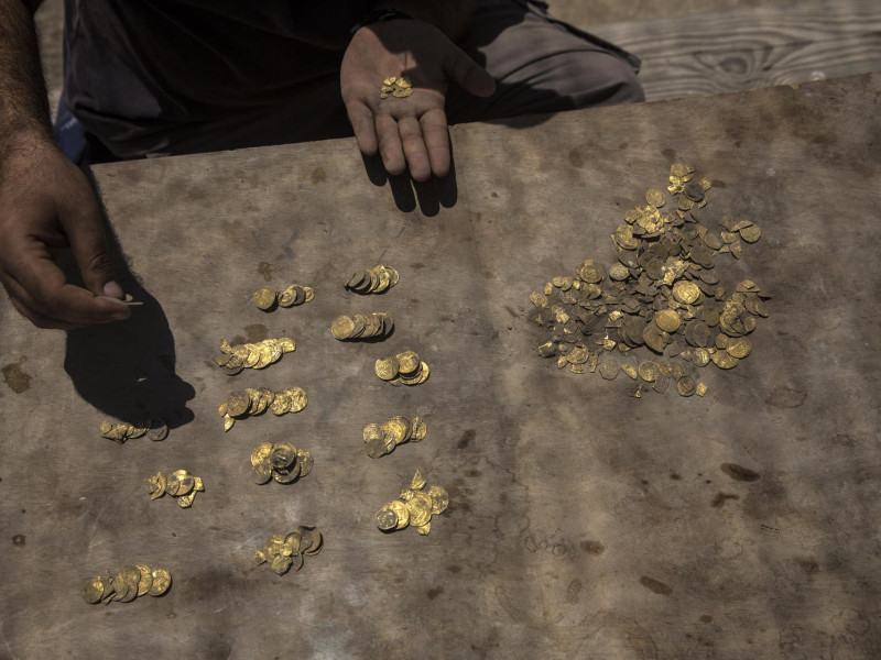 Monedas de oro de un yacimiento