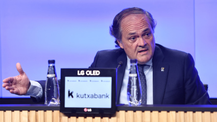 Jokin Aperribay responde a las preguntas de los periodistas en la sala de prensa de Anoeta