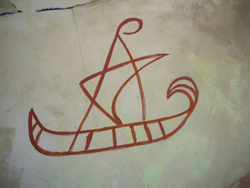 Pinturas del abrigo rocoso de Laja Alta. Réplica. Primeras embarcaciones de vela representadas.