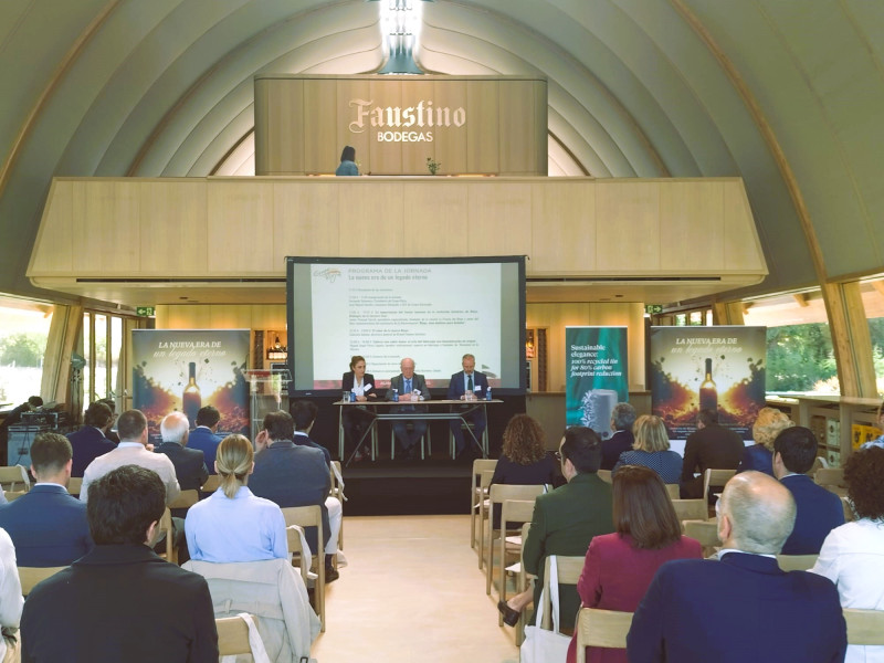Asamblea celebrada en Legado Bodegas Faustino