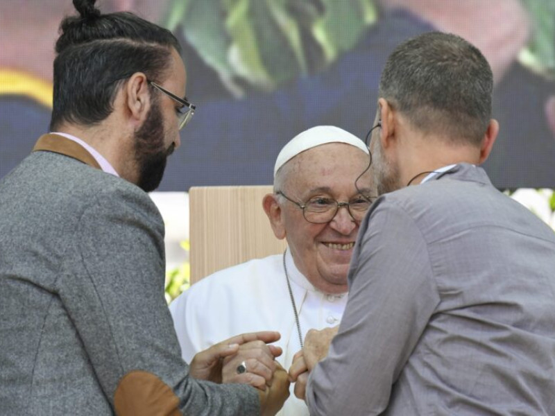 El Papa Francisco en su encuentro junto a los miembros de 'Arena por la Paz', Verona