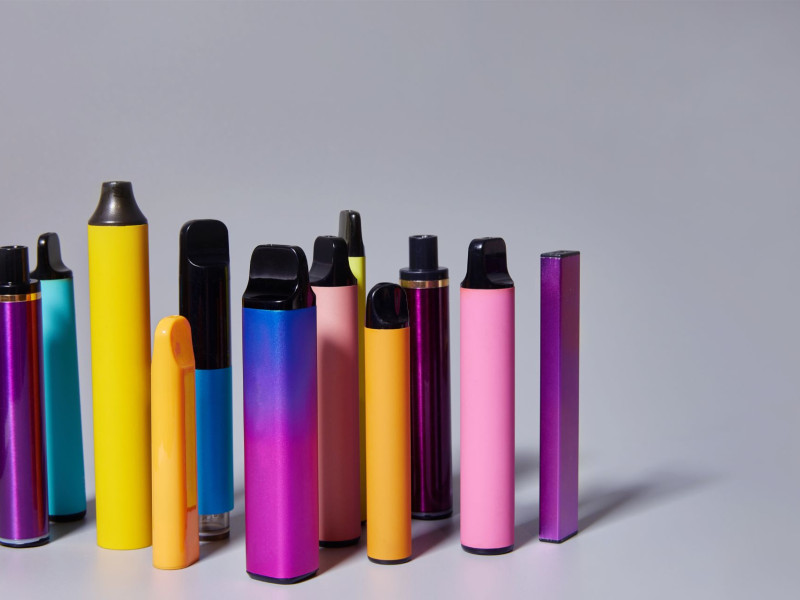Los nocivos vapeadores están de moda entre los adolescentes