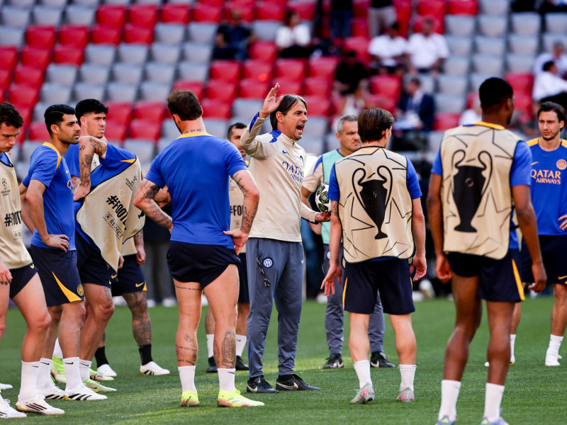 El Inter entrena en el Allianz Arena el día previo a la final de la Champions League