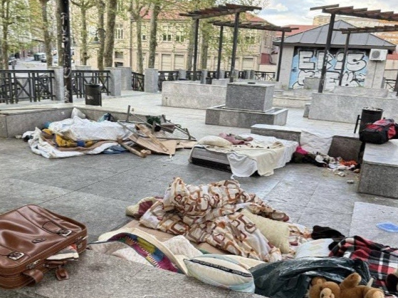 Muchas personas pernoctan en el barrio de A Ponte