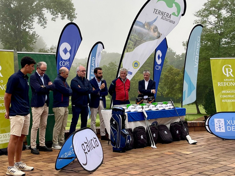 Entrega de premios de la segunda prueba del Circuito de Golf COPE Asturias, celebrada en La Barganiza, Oviedo