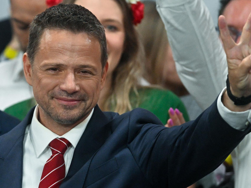 Candidato a las elecciones presidenciales, el alcalde de Varsovia, Rafal Trzaskowski, en su sede electoral en Varsovia.