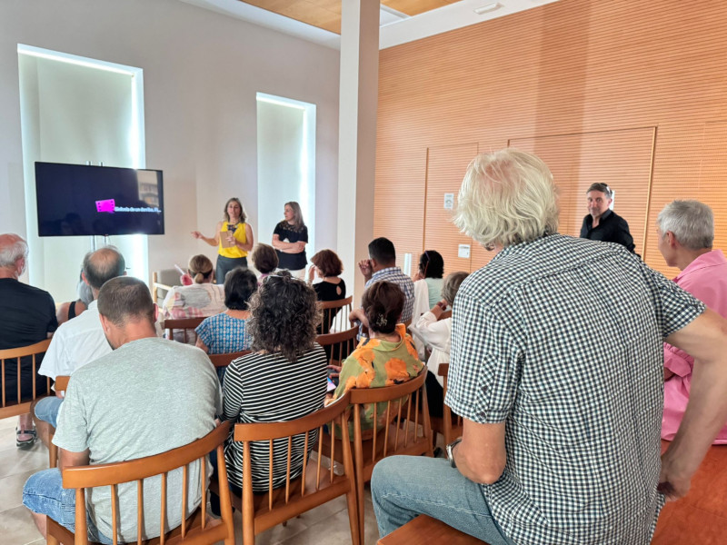 Proyección del corto sobre el Termalismo de Benicàssim