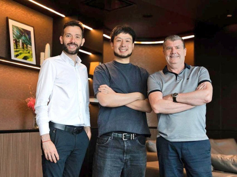 Corberán consiguió en Singapur el permiso de Kiat para retomar la negociación
