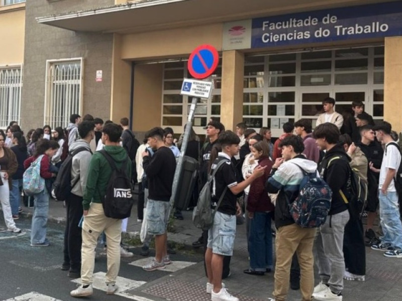 La facultad de Ciencias del Trabajo también acogió a alumnos de la PAU