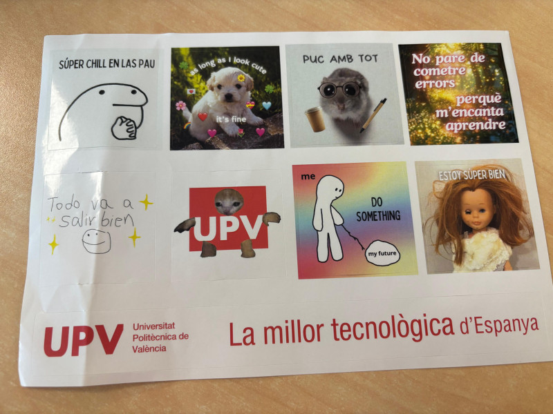 Ejemplo de las pegatinas que se han repartido a la entrada de la UPV