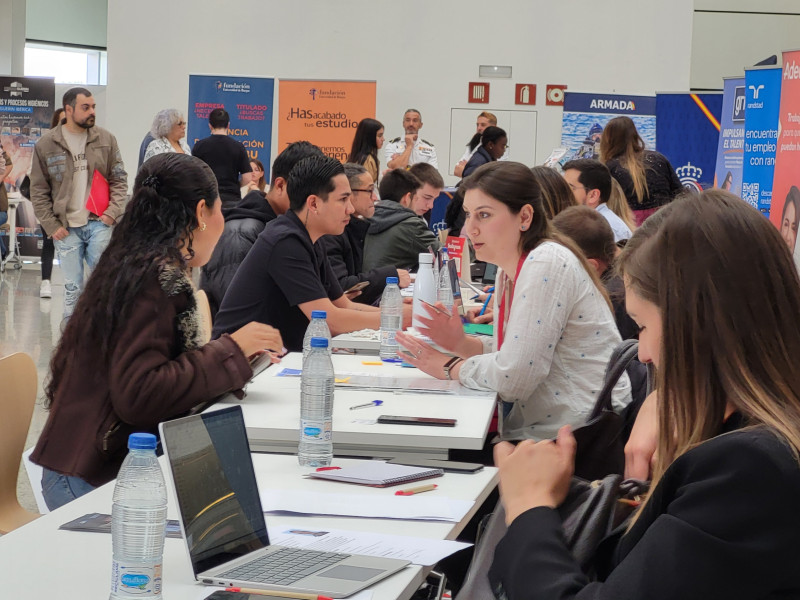 Cerca de 1.000 ofertas de trabajo en la Feria de Empleo de la UBU